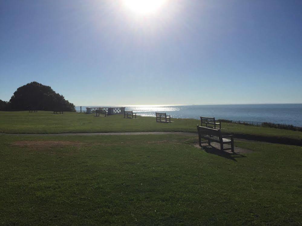 The View Hotel Folkestone, A Member Of Radisson Individuals Екстер'єр фото