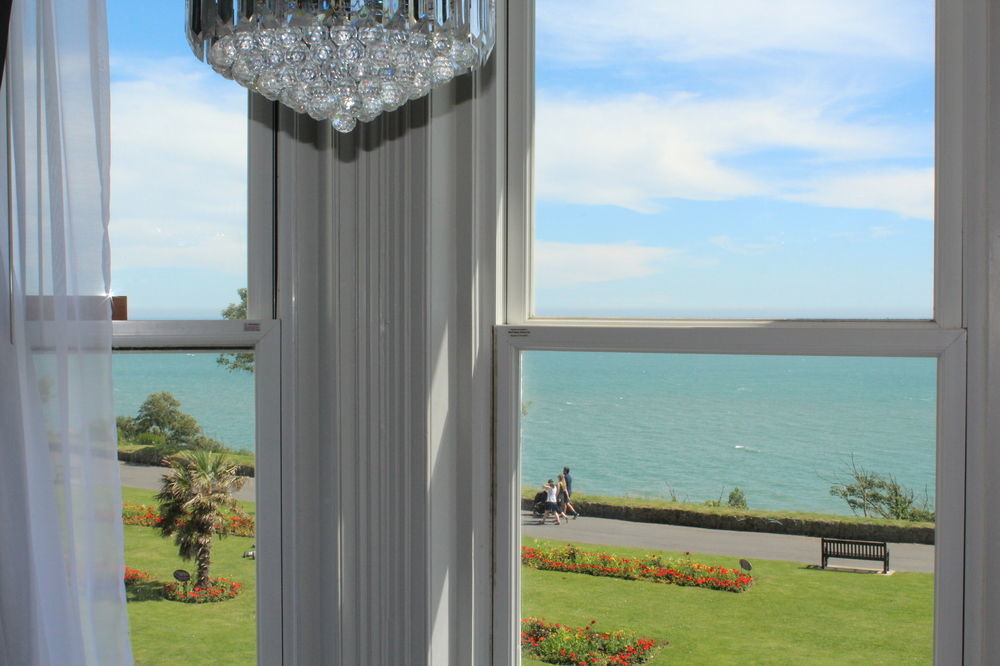 The View Hotel Folkestone, A Member Of Radisson Individuals Екстер'єр фото