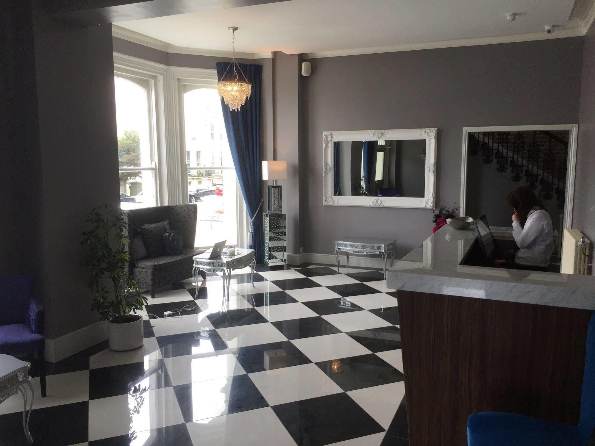 The View Hotel Folkestone, A Member Of Radisson Individuals Екстер'єр фото