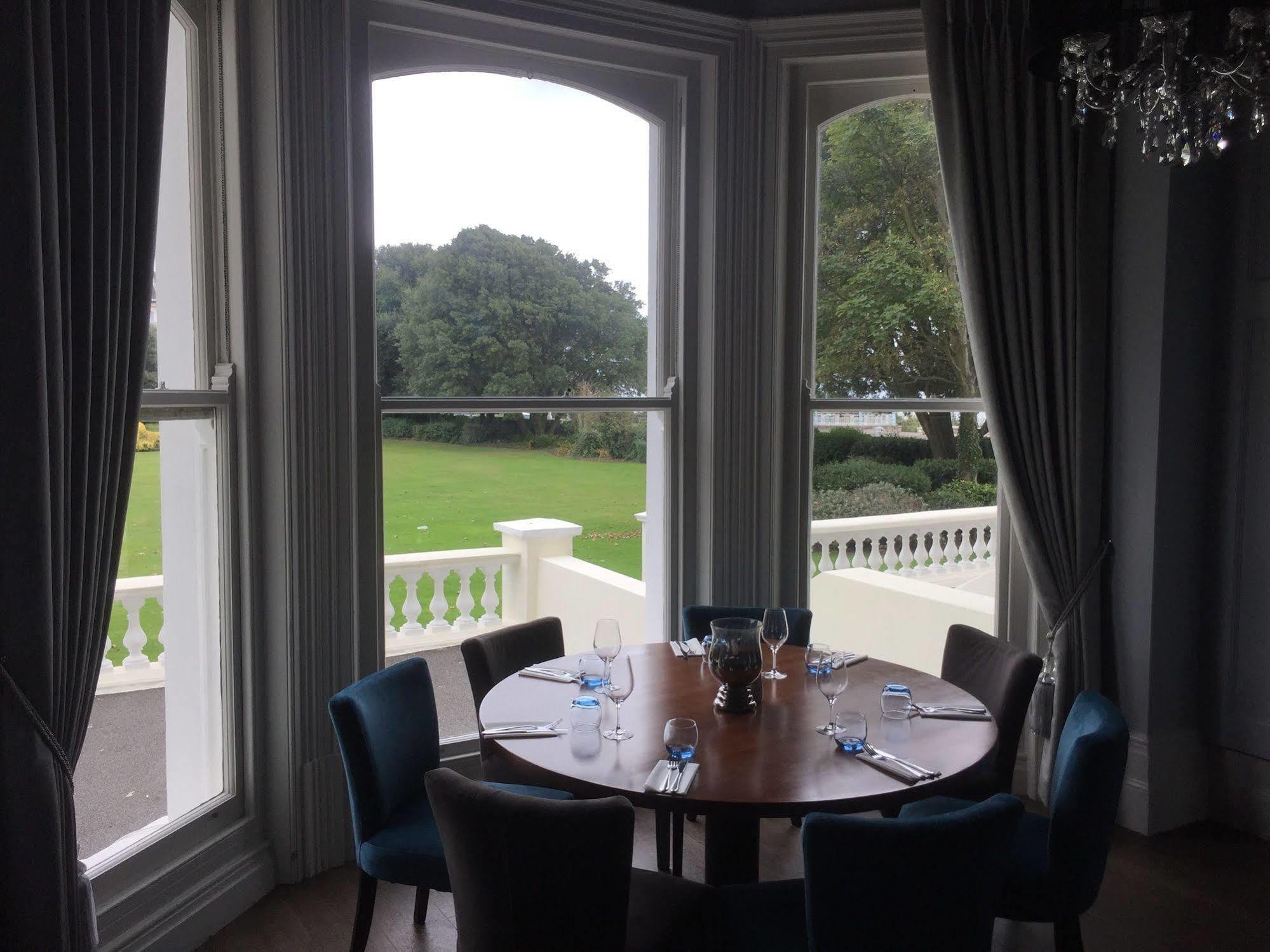 The View Hotel Folkestone, A Member Of Radisson Individuals Екстер'єр фото