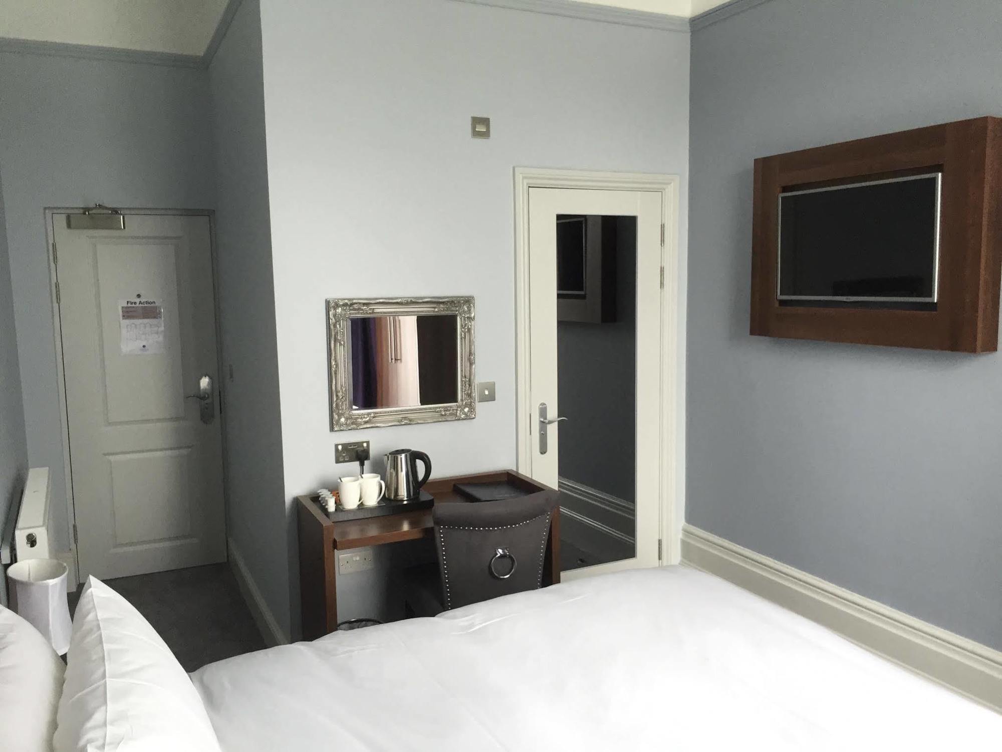 The View Hotel Folkestone, A Member Of Radisson Individuals Екстер'єр фото